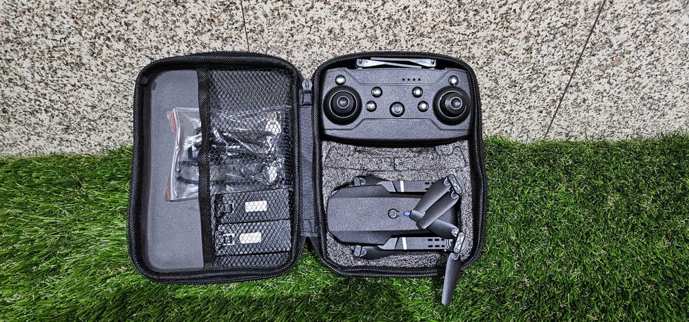 Drone E88 2.4 GHz with New Remote Control64284997745921124