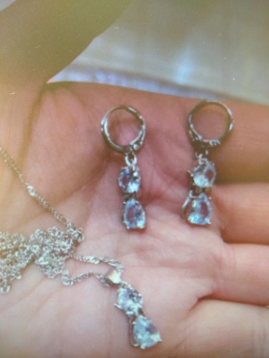 Biżuteria koloru srebrnego KOT