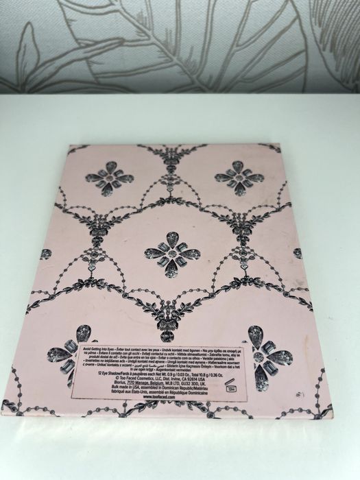 Paleta cieni Too Faced – oryginalna, używana, świąteczna edycja