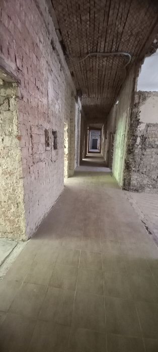 Без %.  1й этаж с отдельным входом - 650 м.кв., Шевченковский район.