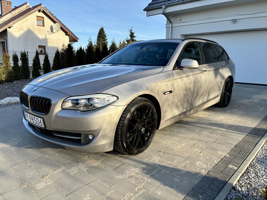 BMW F11 520D  184km 8AT