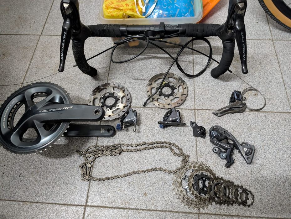 Grupo Shimano Ultegra R8000 11x Mecânico