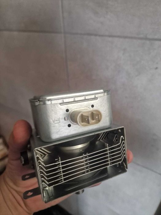 Magnetron do kuchenki mikrofalowej Toshiba 2M24oe hs oryginał gwarancja
