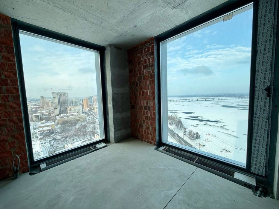 Продам 4-комн.квартиру с шикарным видом на р.Днепр в ЖК «Маяк». Mayak