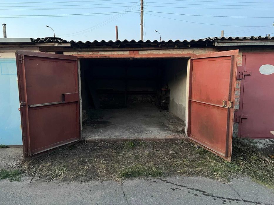 Оренда гаража в кооперативі ДАЧНИЙ