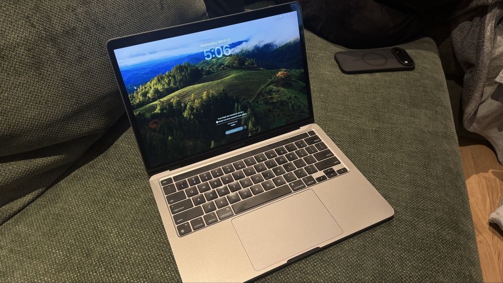 macbook pro m1 256gb ssd 16gb оперативна памʼять