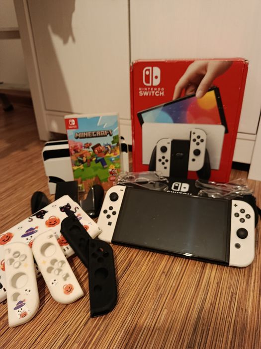 Nintendo Switch Oled biały, minecraft, jak nowy