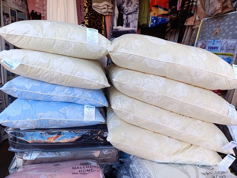 Подушка Пух-Перо 50х70 та 70х70см. Пух 50%; Перо 50%.