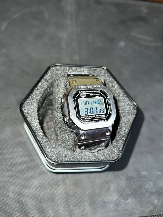 Наручний годинник чоловічий Casio G-Shock GMW-B5000D-1ER