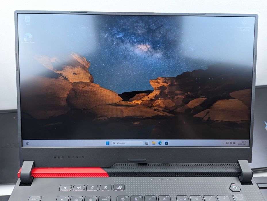 LAPTOP GAMINGOWY Asus ROG Strix RTX 3060 Ryzen 7 4800H 144hz Komputer