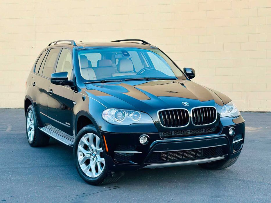 BMW X5 xDrive35i      2013