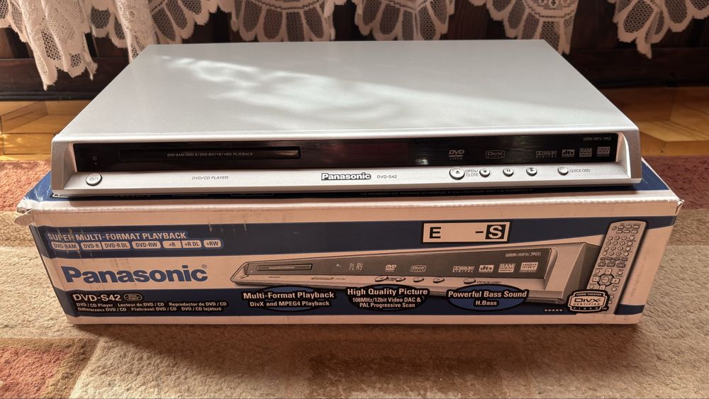 Odtwarzacz DVD Panasonic DVD-S42