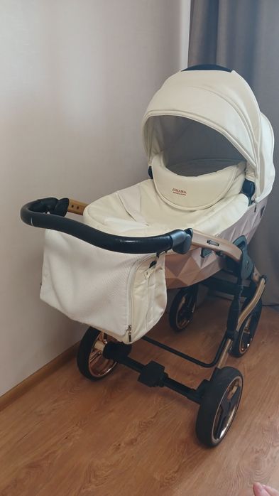 Продається коляска 2 в 1