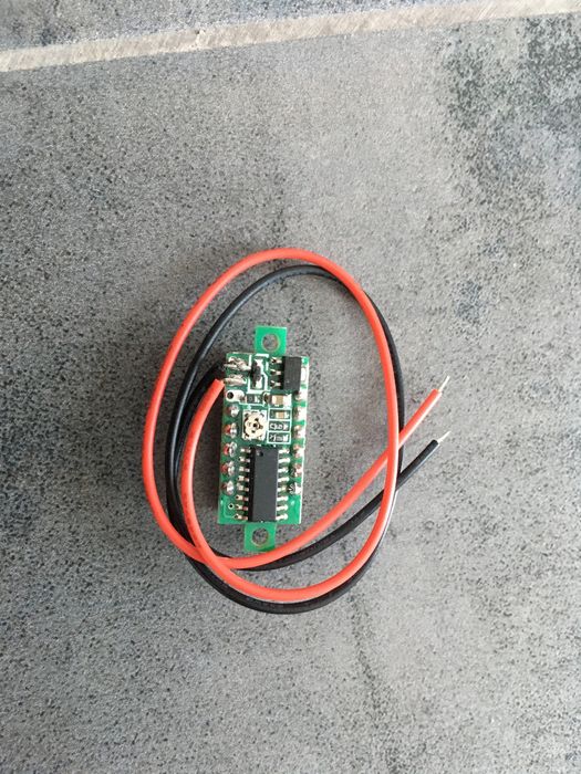 0.28-Inch Voltmeter from 3V to 30V64172208317442121