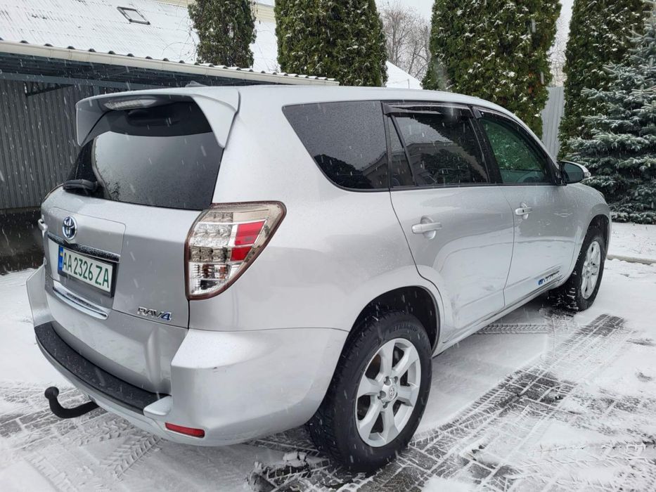 Toyota RAV 4 EV  Electric 41 .8 кВт
