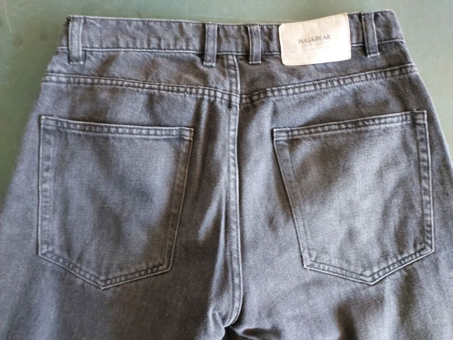 Calças de ganga preta da Pull & Bear