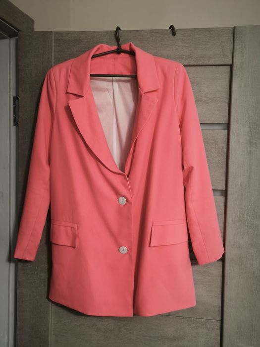Яскравий піджак (блейзер) оверсайз, р. М / Рожевий жакет