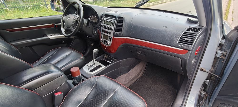 Hyundai santa fe 4 WD 2.2 дизель автомат повний привід