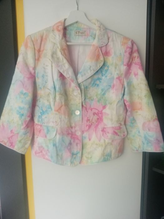 Piękna pastelowa marynarka marki SummerTime