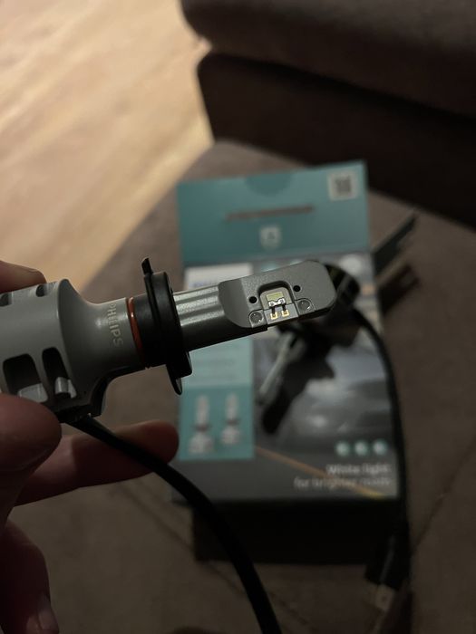 LED лампи Philips H7 Ultinon Pro5100