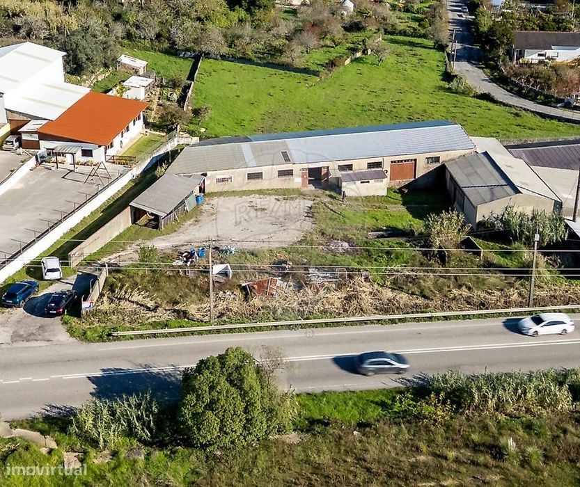 Armazém T3 para venda