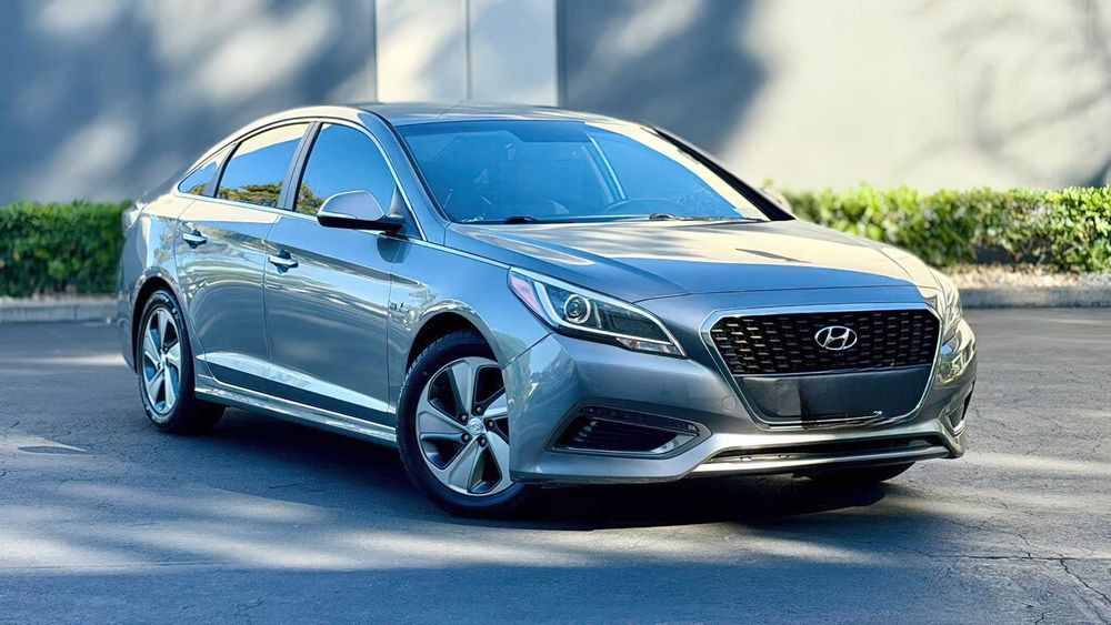 Hyundai Sonata Limited      2017