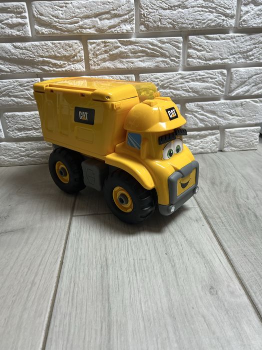 Cat весела майстерня машинка