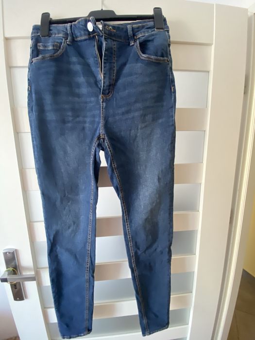 Spodnie dzinsowe reserved 44