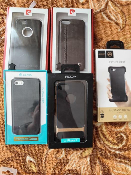 Продам чохли на телефони.