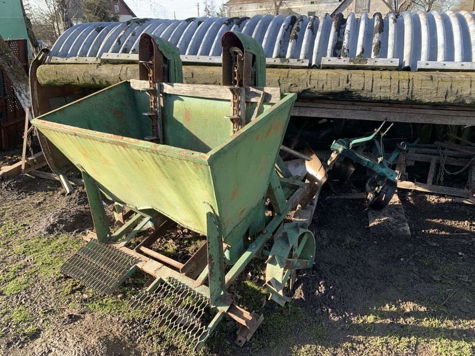 Картопле саджалка