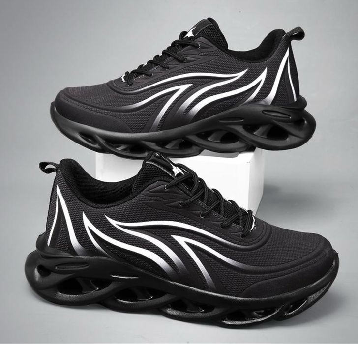 Продам кросовки, новые, с высокой подошвой