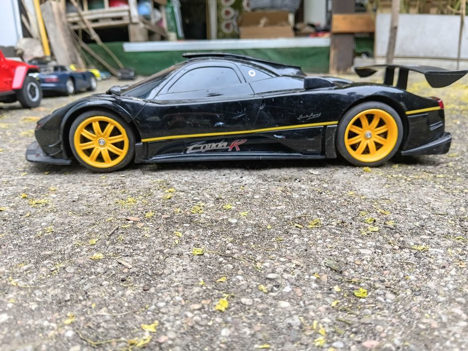 Pagani Zonda R R/C sterowane auto w skali 1/14 od Rastar