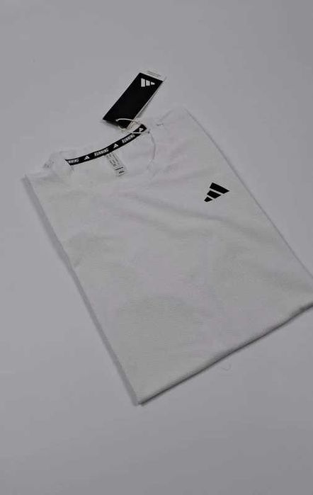 Adidas Koszulka z krótkim rękawem IK7442 roz. S Nowa