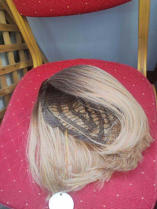 Peruka Ciemny blond pasemka 1 8 Damska dla Kobiet krótkie włosy