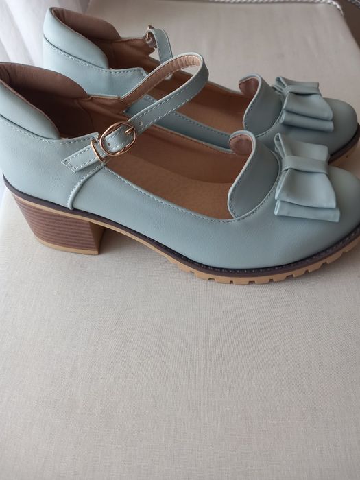 Стильні  та гарні туфлі