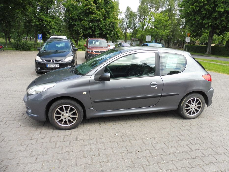 Peugeot 206 plus w bdb stanie tylko 144 tys km