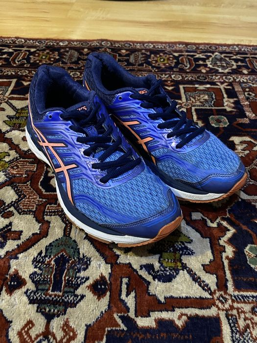 Кросівки ASICS GT-2000