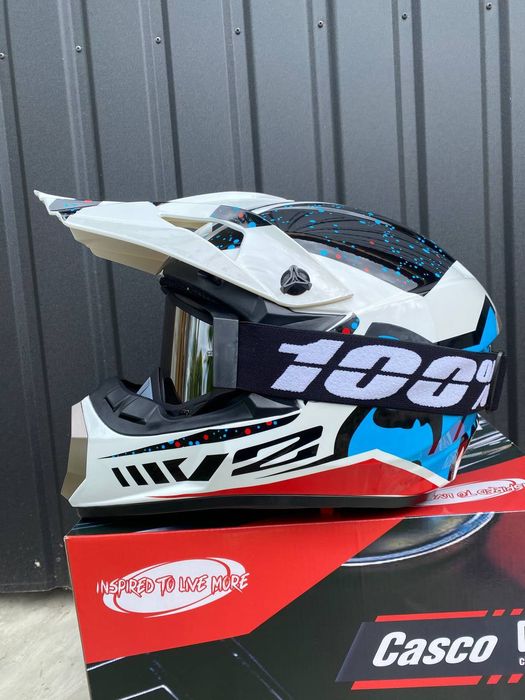 Кросовий шлем ендуро