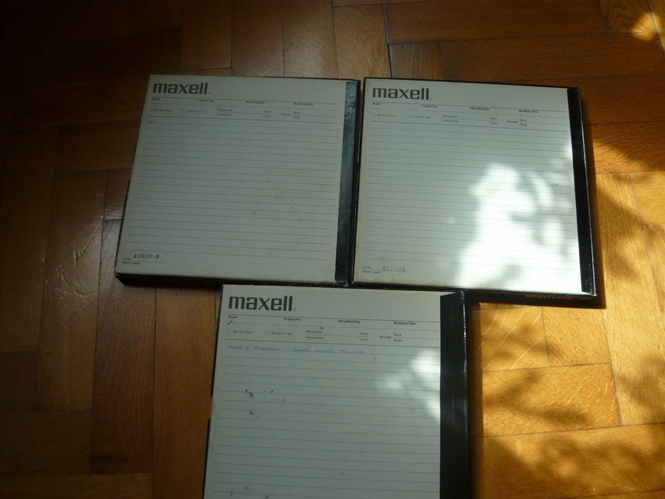 Maxell UD XL aluszzpule z oryginalna tasma i pudelkami