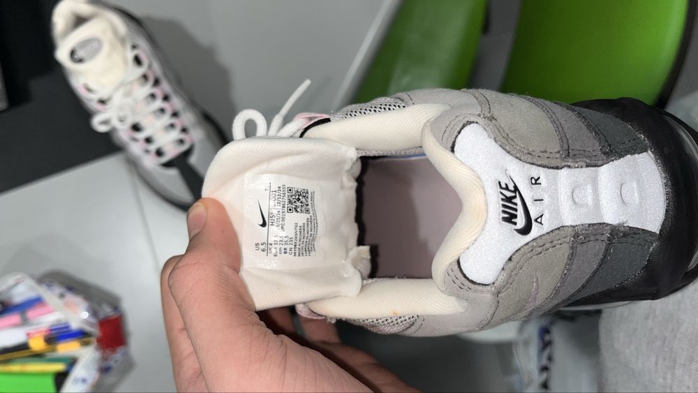 Airmax 95 rosa e cinzento