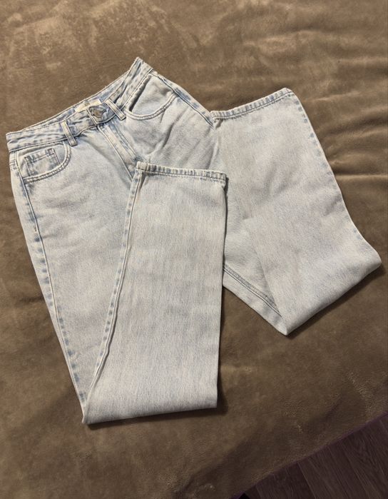 Джинсы прямые