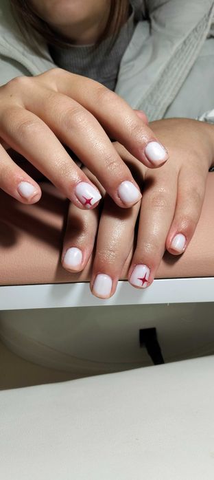 Мастер маникюра и педикюра