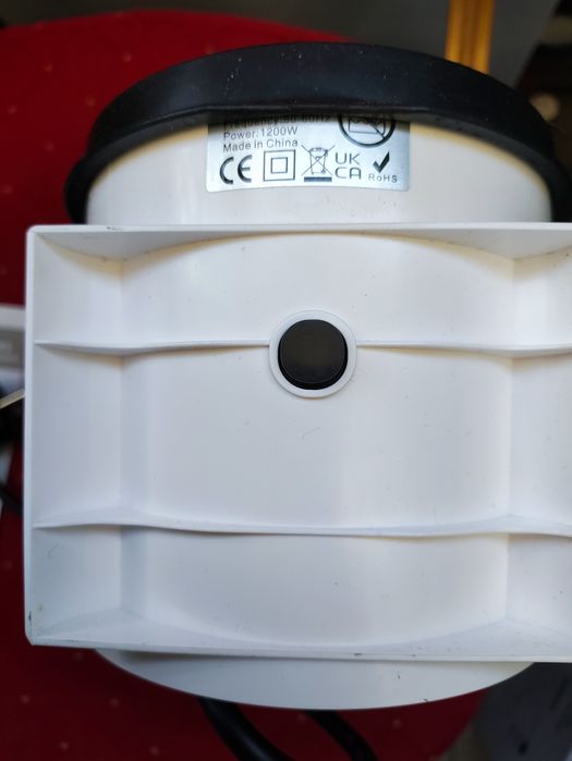 Grzejnik elektryczny ceramiczny łazienkowy Farelka Nagrzewnica