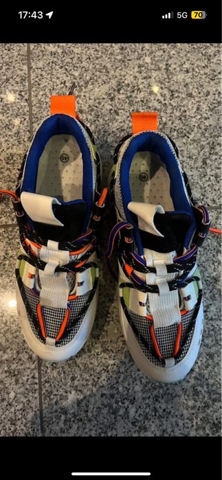 Sapatilhas em bom estado