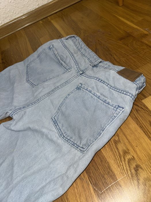 Джинси MOM Bershka, розмір М