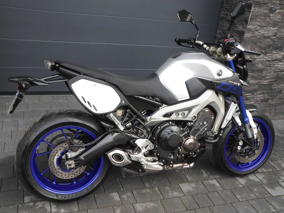 Osłony MT09 Akcesoryjne Owiewki Nakladki mt-09 Szyba 2014r Wysylka