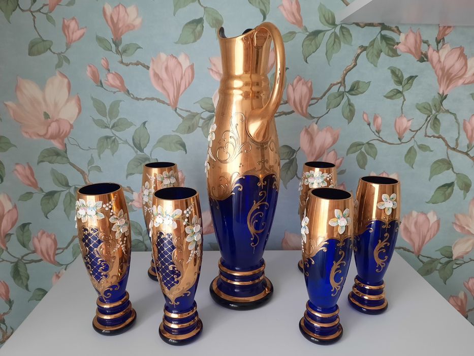 Богемия смальта кувшин и шесть бокалов