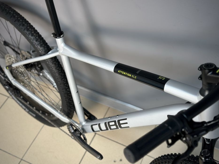 Cube Attention SLX 29 XL