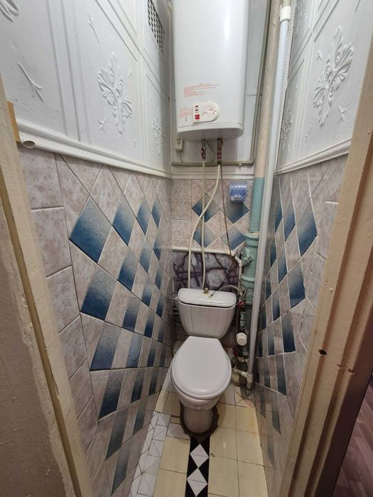 Продам 3-кімнатну квартиру на низькому поверсі