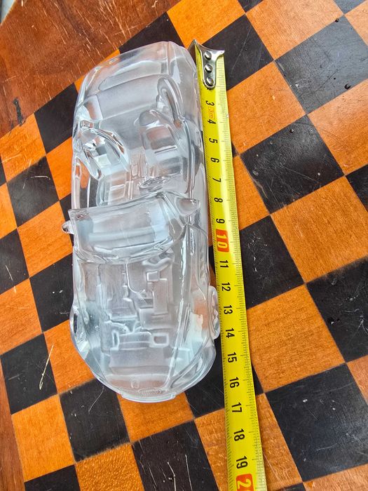 Stara szklana figura auto BMW